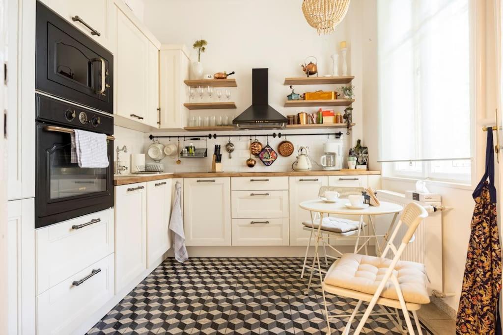 Relaxing 3bdr A/c Apartment *
