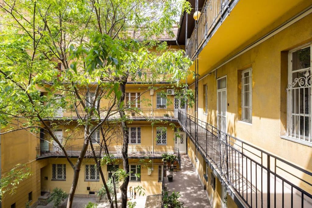 Relaxing 3bdr A/c Apartment